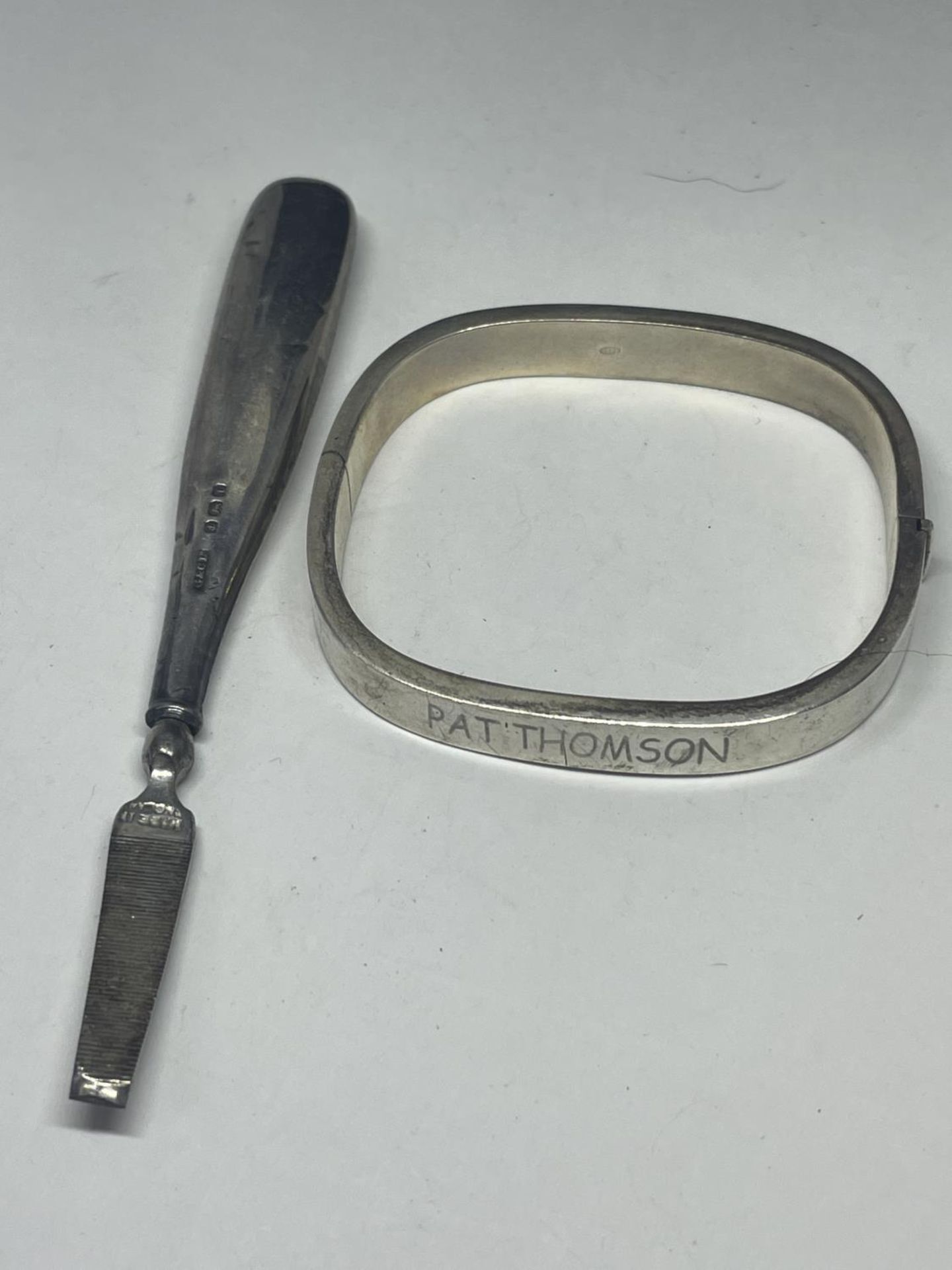 A SILVER BANGLE AND A SILVER HANDLED NAIL FILE - Image 2 of 3