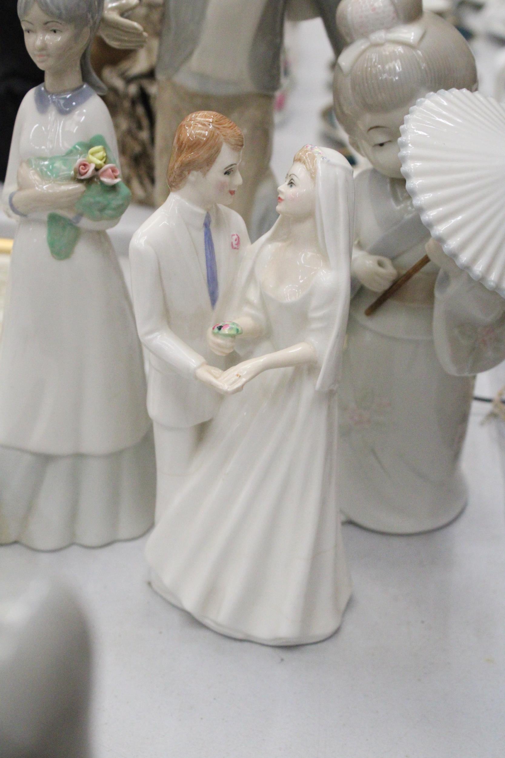 A COLLECTION OF SIX LLADRO STYLE FIGURES TO INCLUDE A ROYAL DOULTON - Image 3 of 6