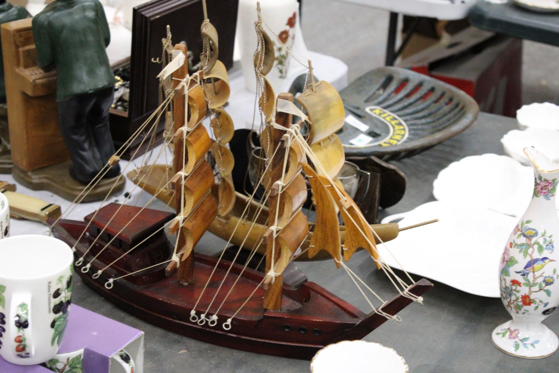 TWO MODELS OF SHIPS TO INCLUDE ONE WOODEN AND ONE HORN - Image 3 of 4