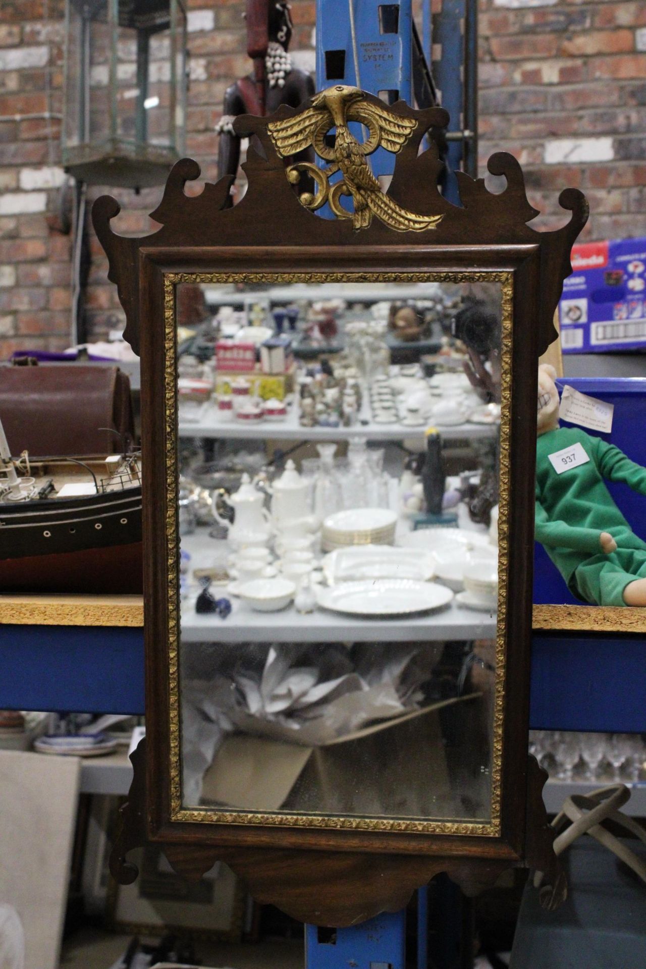 AN ORNATE EDWARDIAN HALL MIRROR 27 X 16 INCH - Image 5 of 5