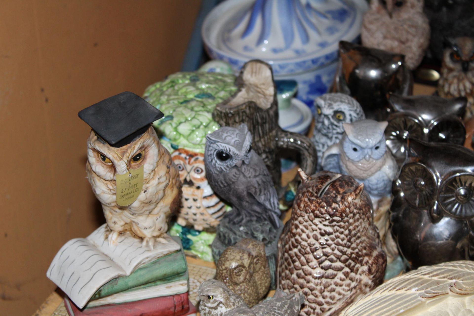 A COLLECTION OF 30+ OWL FIGURES, PLUS A TABLE LAMP WITH A DEER BASE AND A LARGE FIGURE OF A BOY - - Image 3 of 5