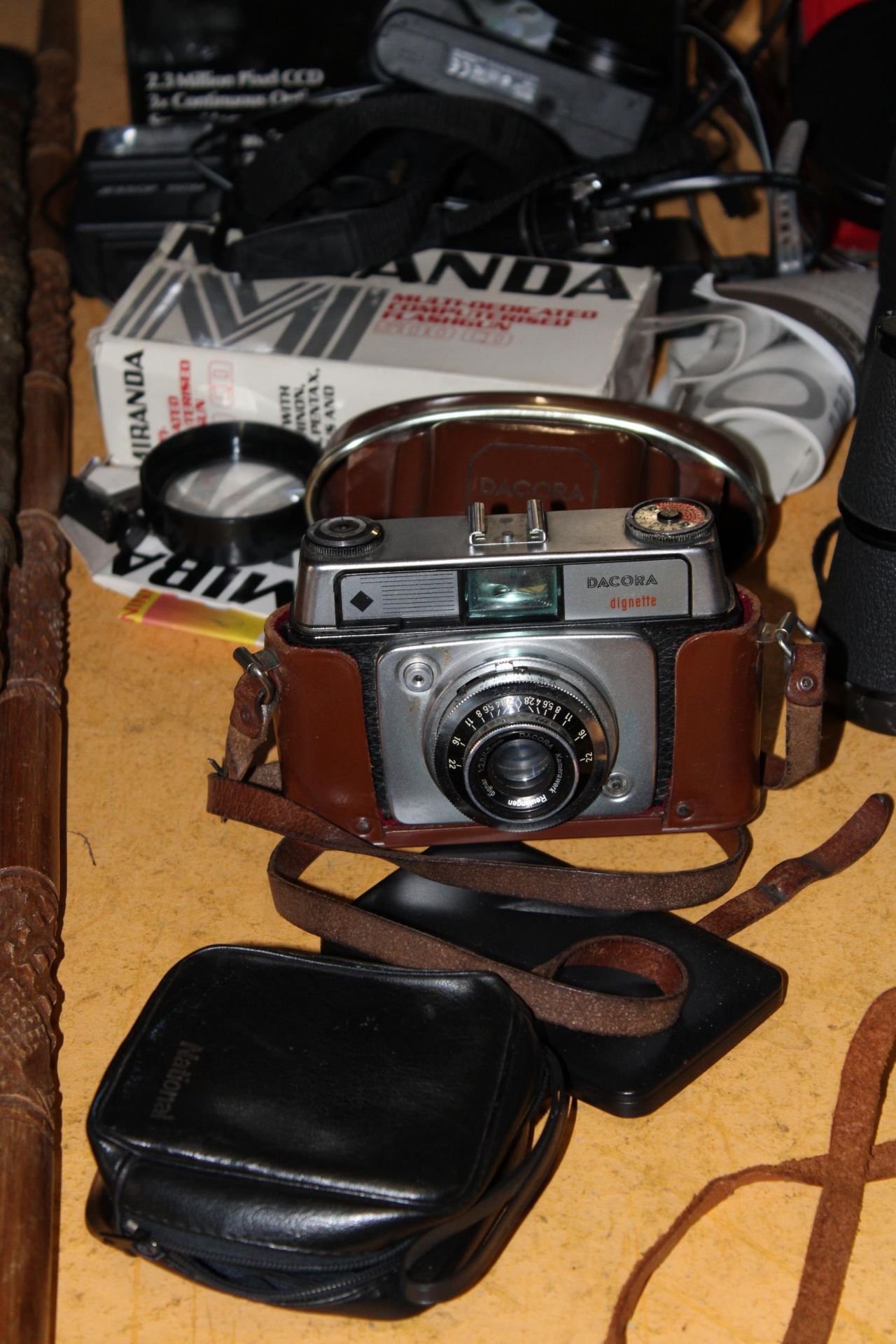 A COLLECTION OF CAMERAS TO INCLUDE, DACORA DIGNETTE, RICOH RDC-5300 DIGITAL CAMERA, CUPILO GX, BOLEX - Image 2 of 5