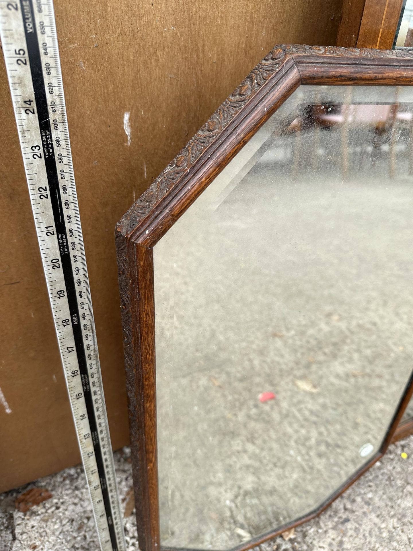 AN OAK OCTAGONAL MIRROR AND AN INLAID MAHOGANY MIRROR - Image 2 of 3