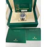 A ROLEX YACHTMASTER GENTLEMAN'S WRISTWATCH, STAINLESS STEEL CASE AND STRAP, SOUGHT AFTER BLUE