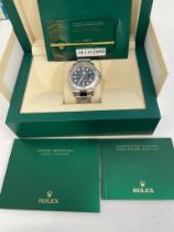 A ROLEX YACHTMASTER GENTLEMAN'S WRISTWATCH, STAINLESS STEEL CASE AND STRAP, SOUGHT AFTER BLUE