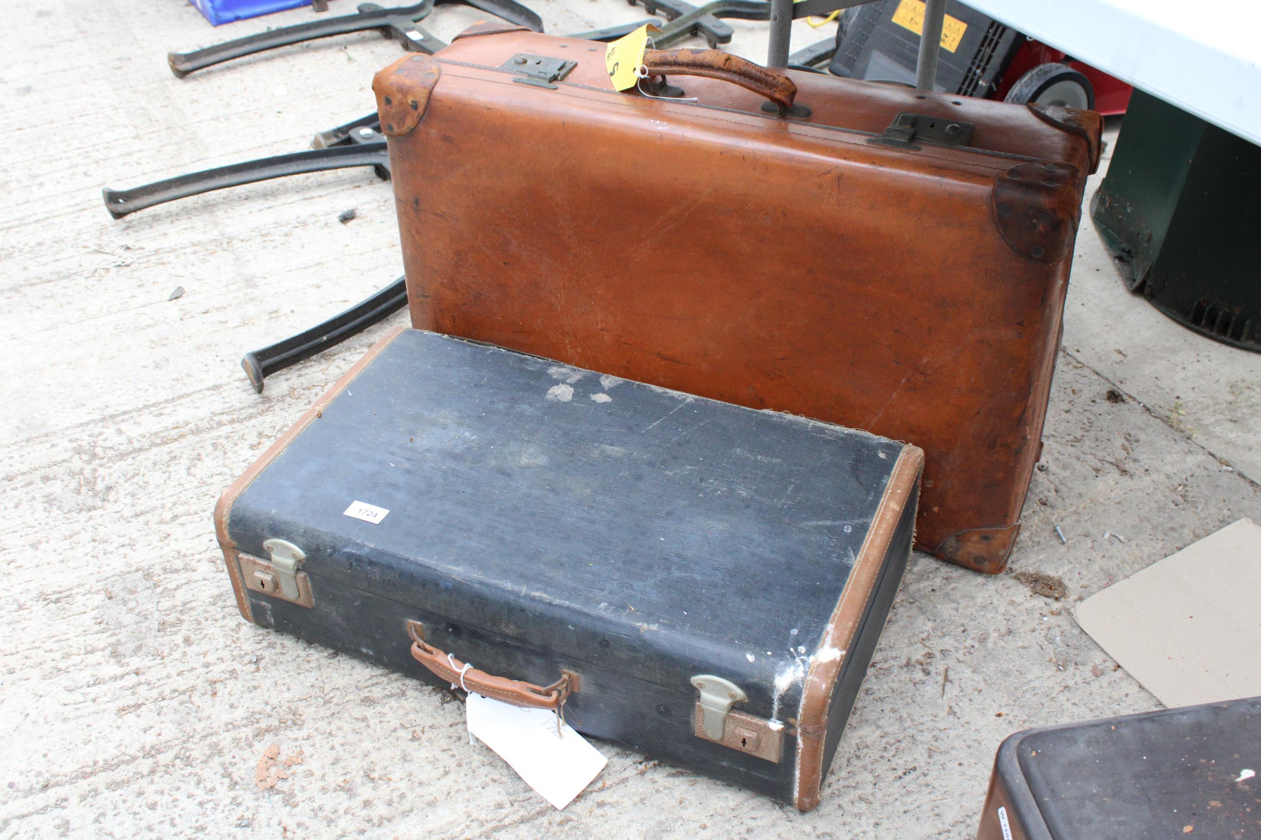 TWO VINTAGE TRAVEL CASES - Image 2 of 2