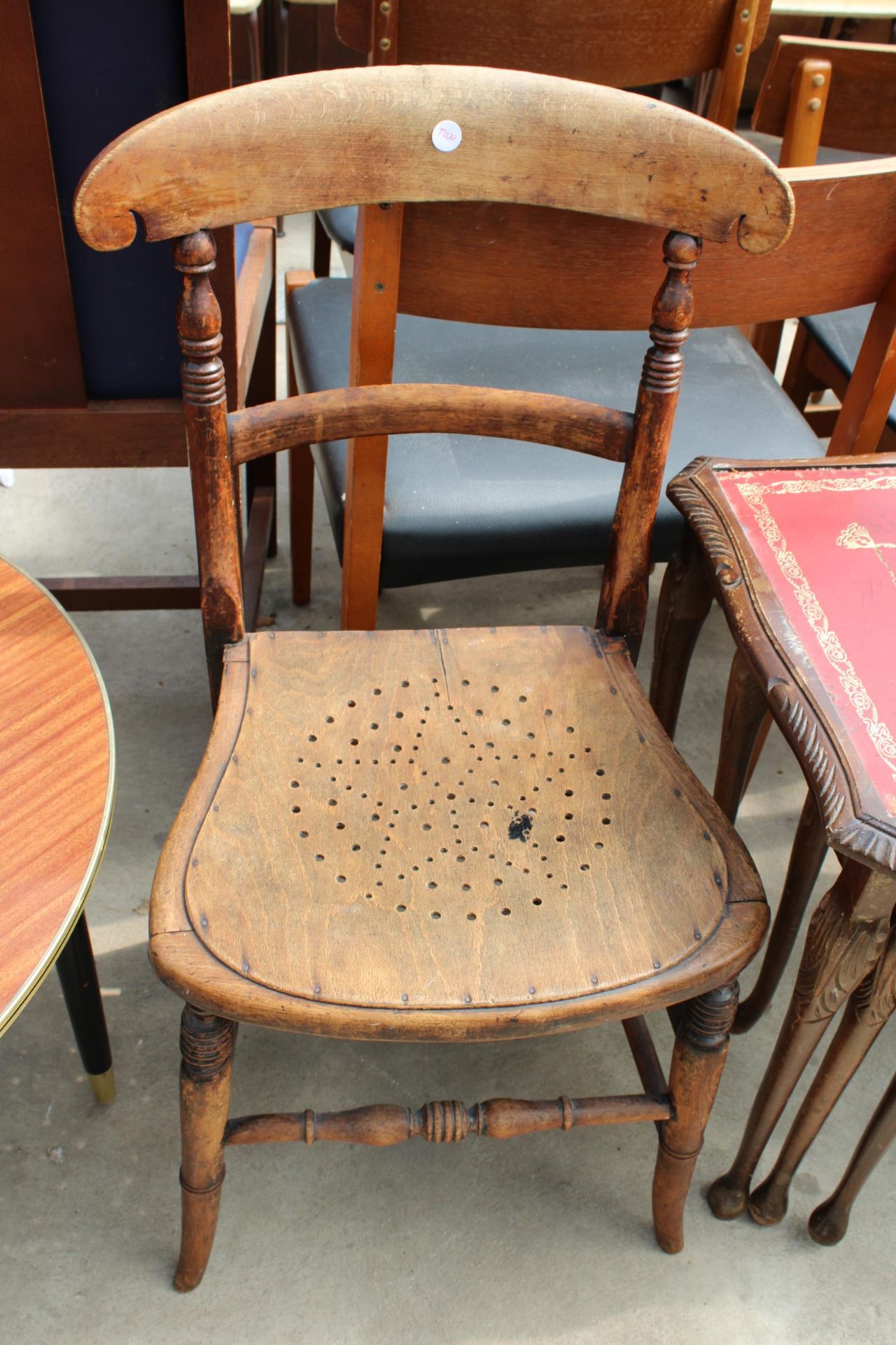 A NEST OF THREE TABLES, 20" DIAMETER OCCASIONAL TABLE AND BEDROOM CHAIR - Image 3 of 3