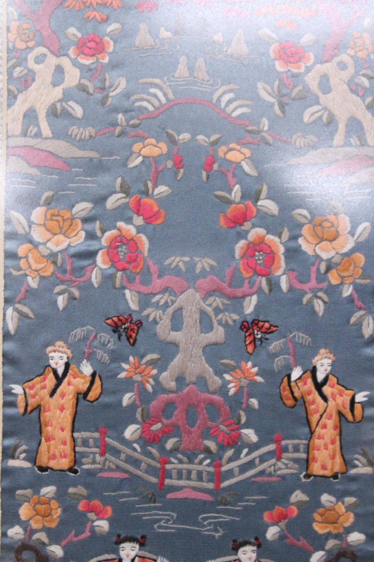 THREE CHINESE SILK EMBROIDERIES DEPICTING A LANDSCAPE SCENE, BIRDS AND FLORALS IN BAMBOO FRAMES - Image 3 of 7