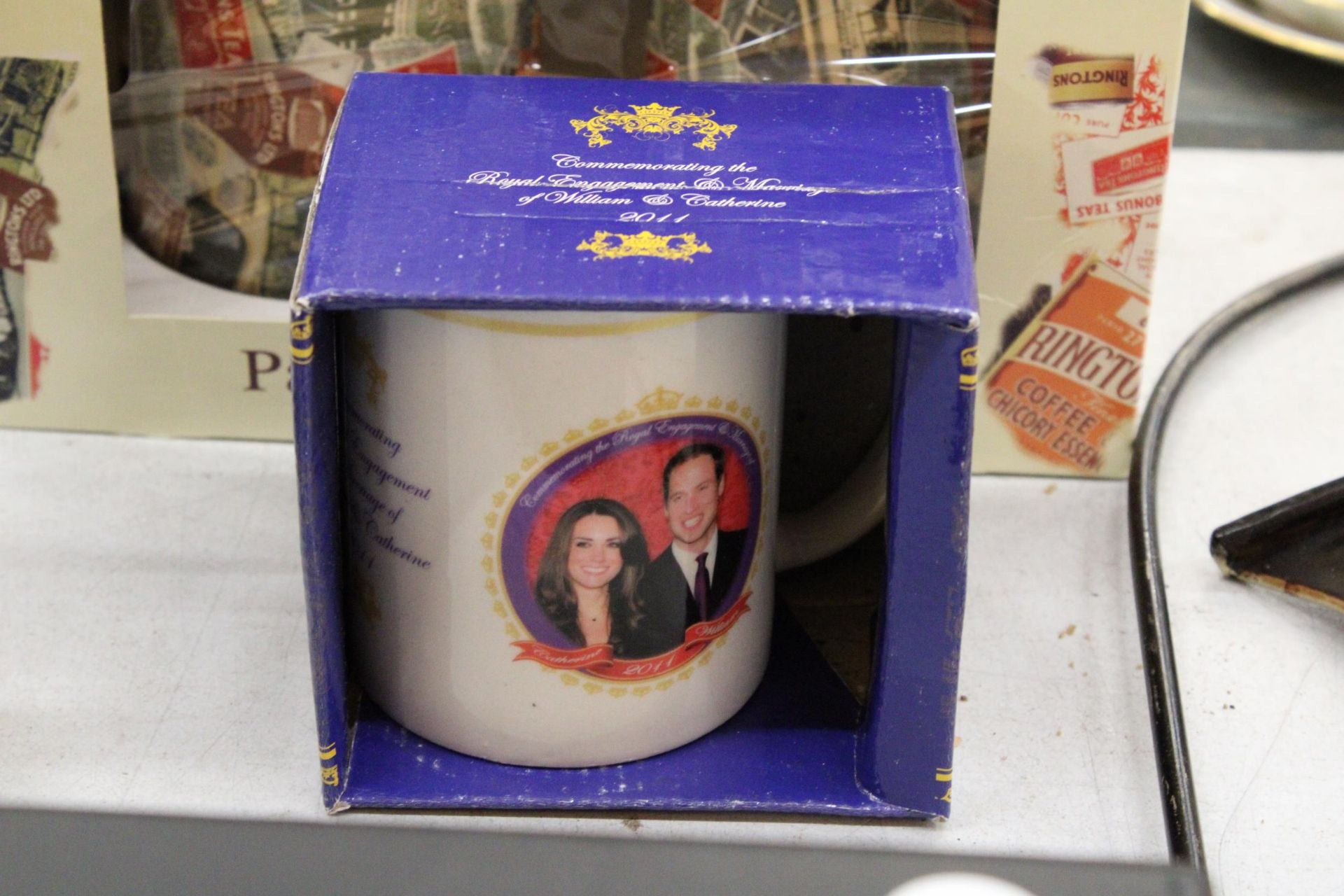 A PAIR OF RINGTONS, 'SNAPSHOTS', CERAMIC JUGS, TWO RINGTONS CHINA GOLDEN JUBILEE MUGS, PLUS A MUG - Image 4 of 5