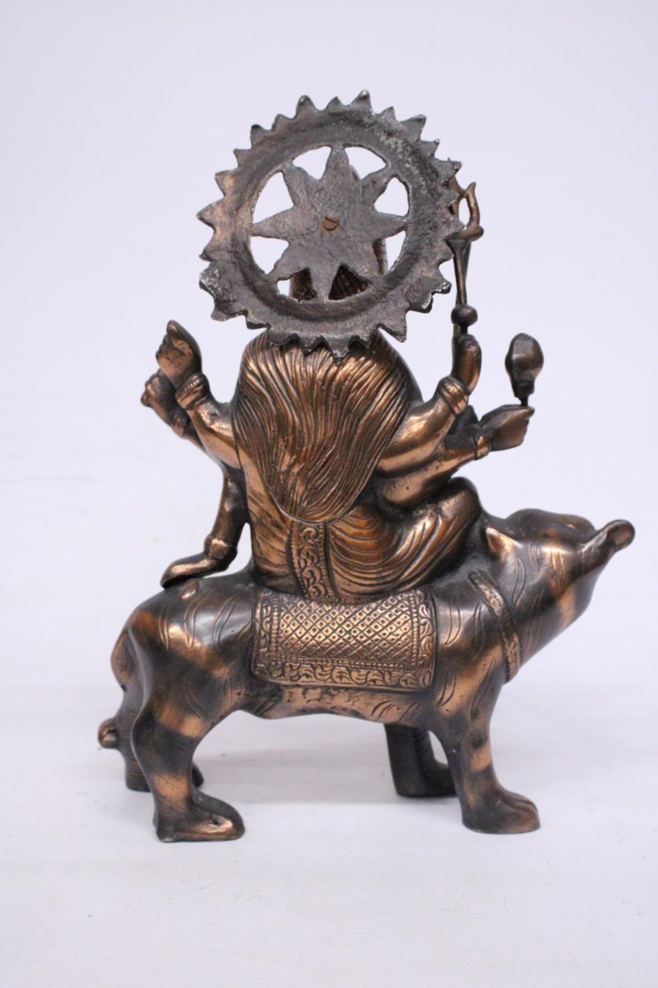 A BRONZE EXOTIC INDIAN MOTHER GODDESS ON A TIGER'S BACK, HEIGHT 38CM, LENGTH 28CM - Image 3 of 5