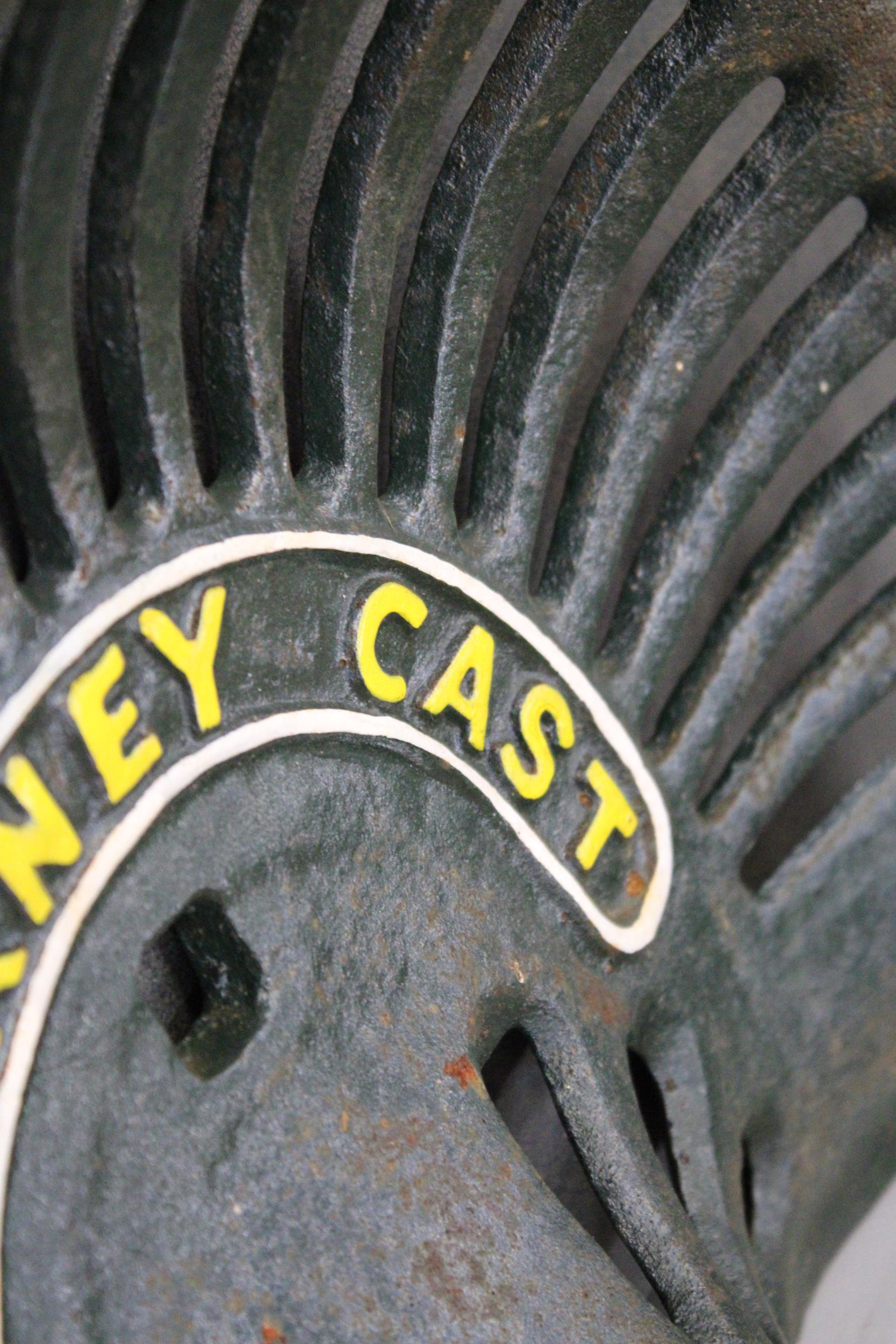 A KILLARNEY CAST TRACTOR SEAT - Bild 4 aus 4