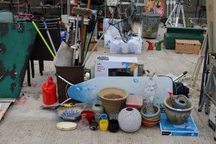 AN ASSORTMENT OF ITEMS TO INCLUDE GARDEN TOOLS, PLANT POTS AND A BBQ ETC