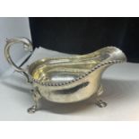 A BOODLE AND DUNTHORNE HALLMARKED CHESTER SILVER SAUCE BOAT GROSS WEIGHT 145.1 GRAMS