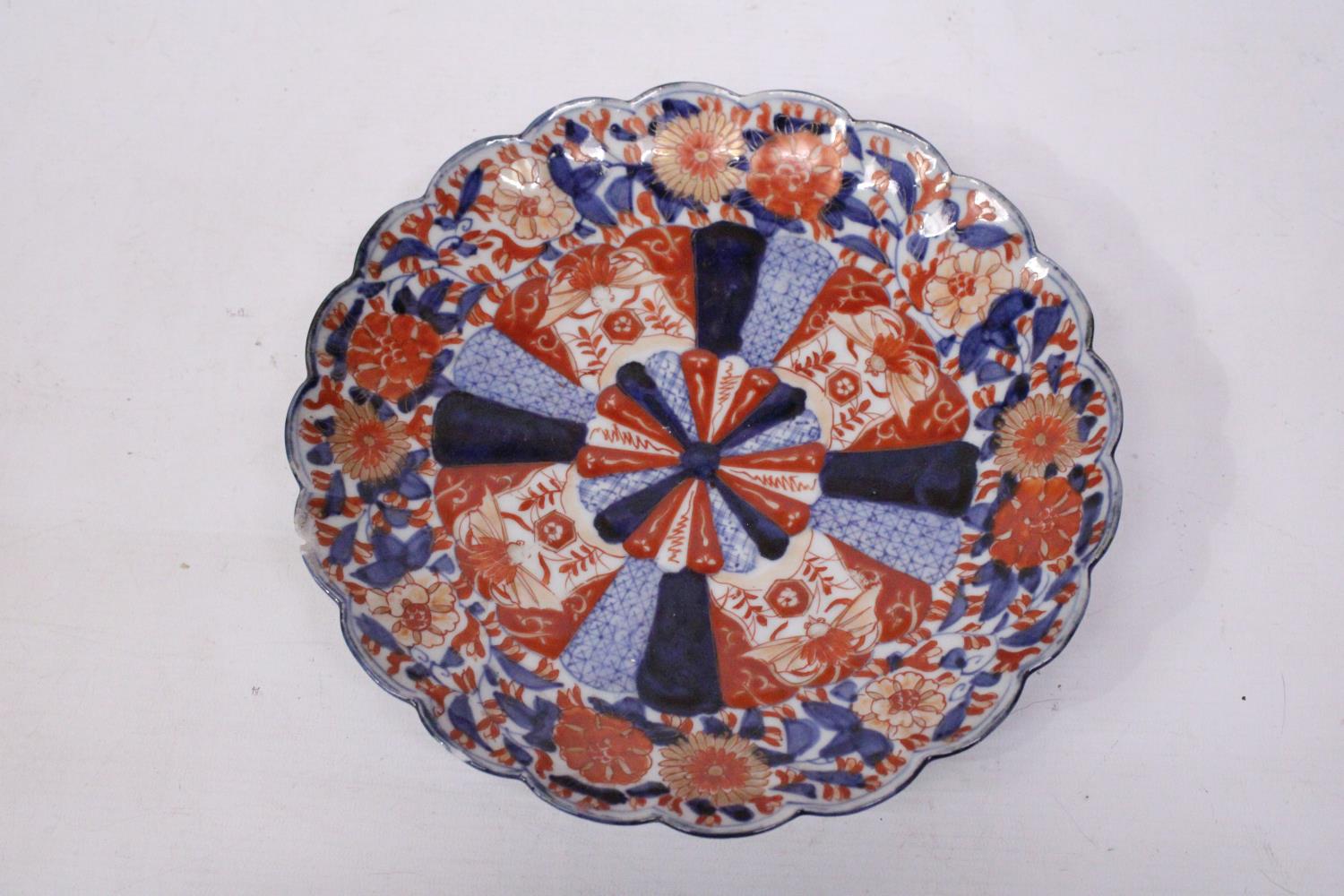 A JAPANESE IMARI BOWL