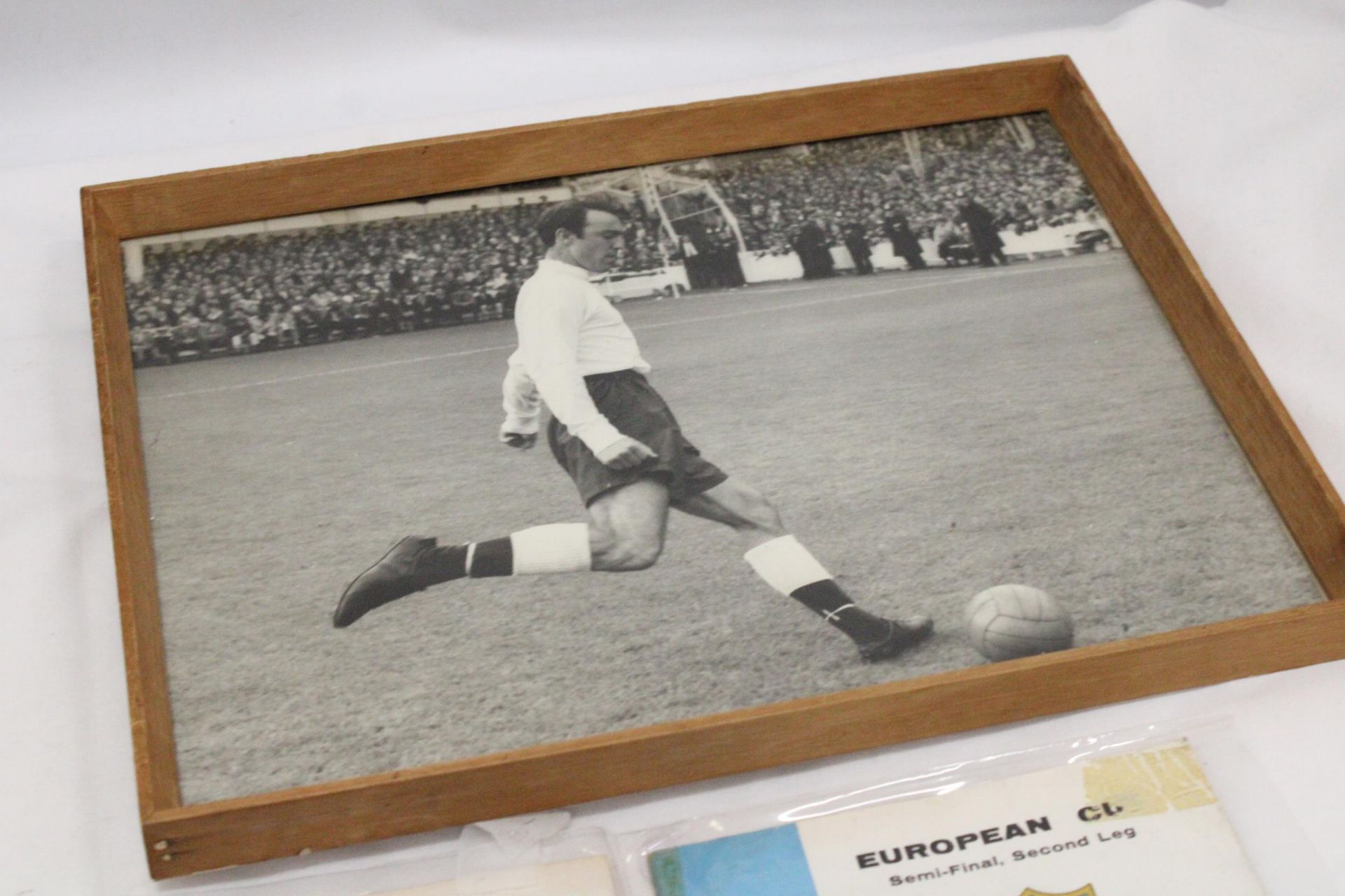 A FRAMED PHOTOGRAPH OF "JIMMY GREAVES" IN THE EARLY 1960S PLUS TWO 1960S TOTTENHAM HOTSPUR - Image 4 of 6