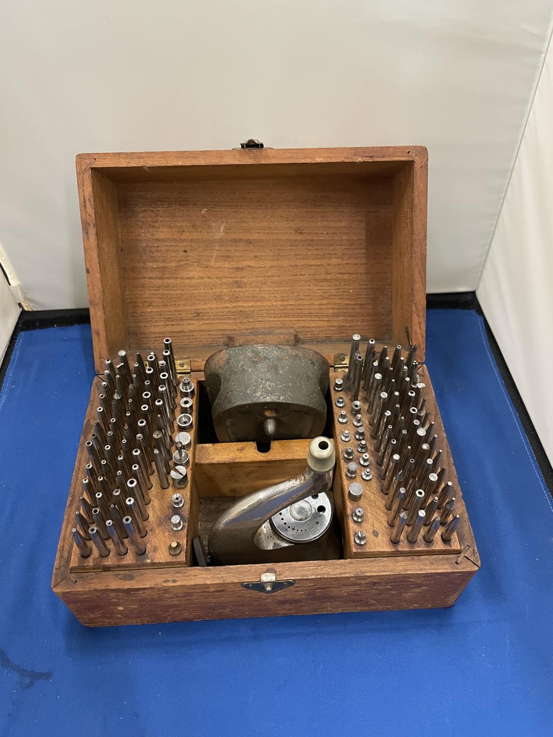 A BOLEY WATCHMAKERS RIVETING AND STAKING TOOLS (COMPLETE SET) IN ORIGINAL WOODEN BOX