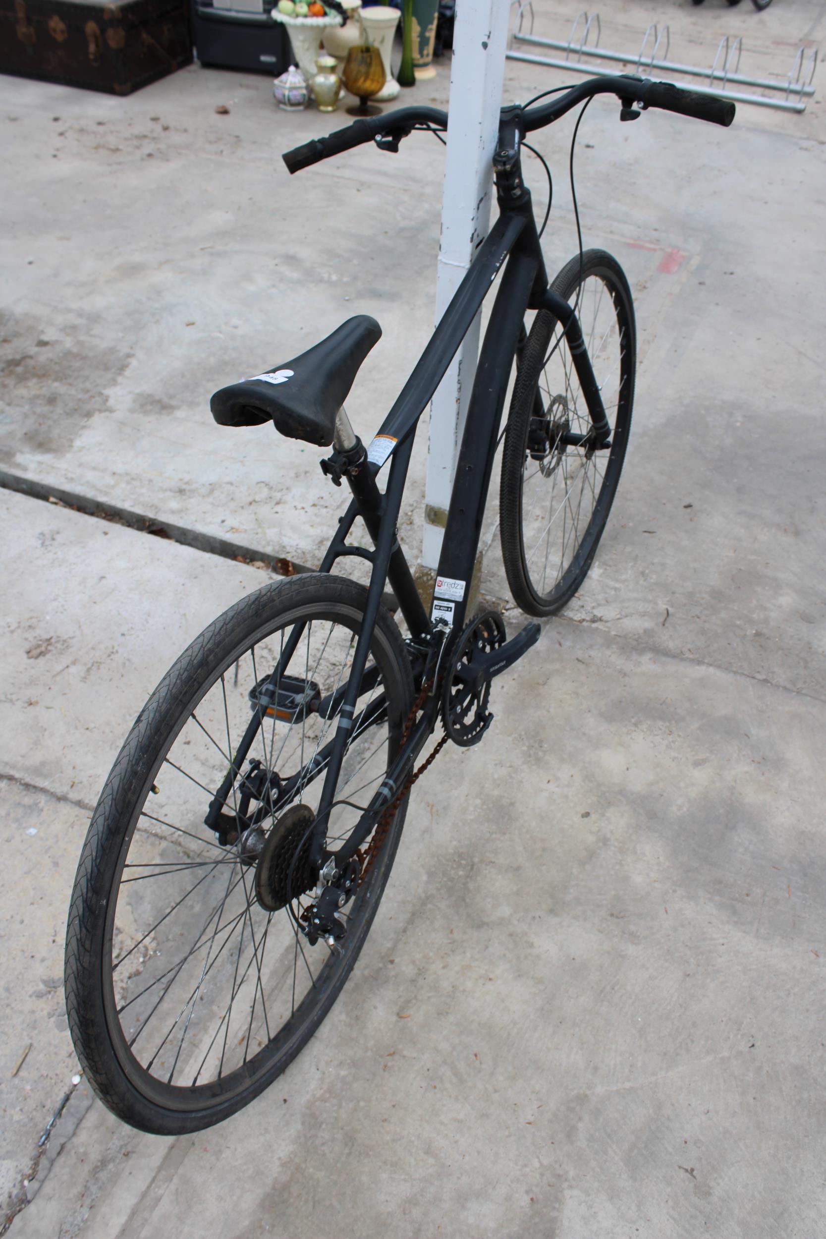 A GENTS GT BIKE WITH 21 SPEED SHIMANO GEAR SYSTEM - Image 2 of 3