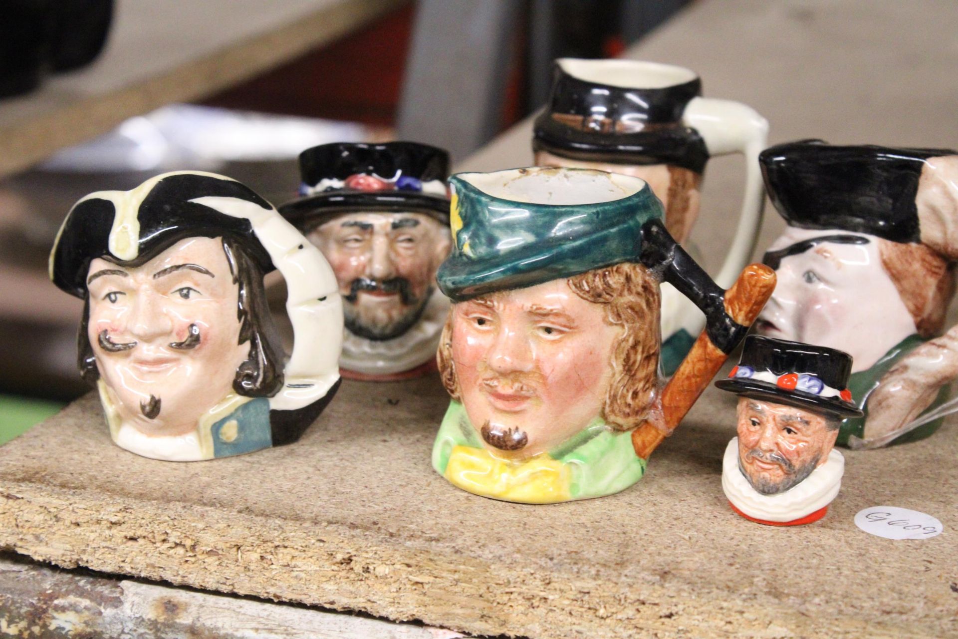 SIX SMALL TOBY JUGS - Image 4 of 4