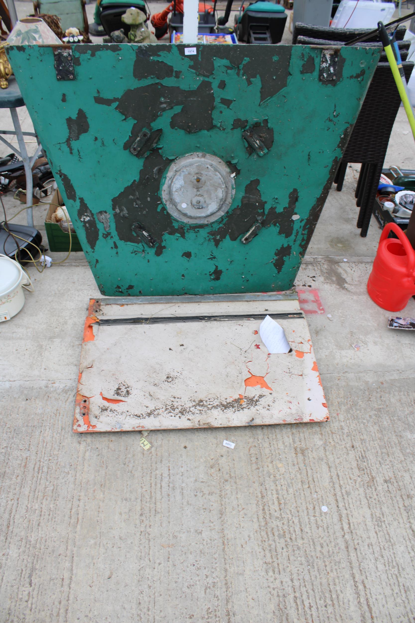 A LANDROVER SERIES II BONNET AND DOOR BOTTOM