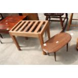 A RETRO TEAK OVULAR SMALL TABLE ON TAPERING LEGS 21" X 11" AND LUGGAGE STAND