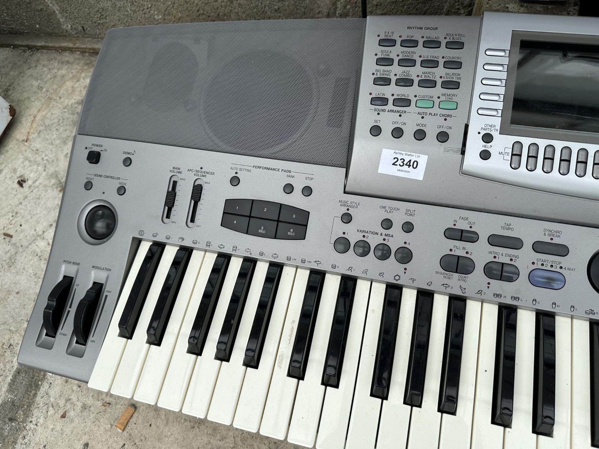 A TECHNICS SX-KN6000 ELECTRIC KEYBOARD - Image 3 of 3