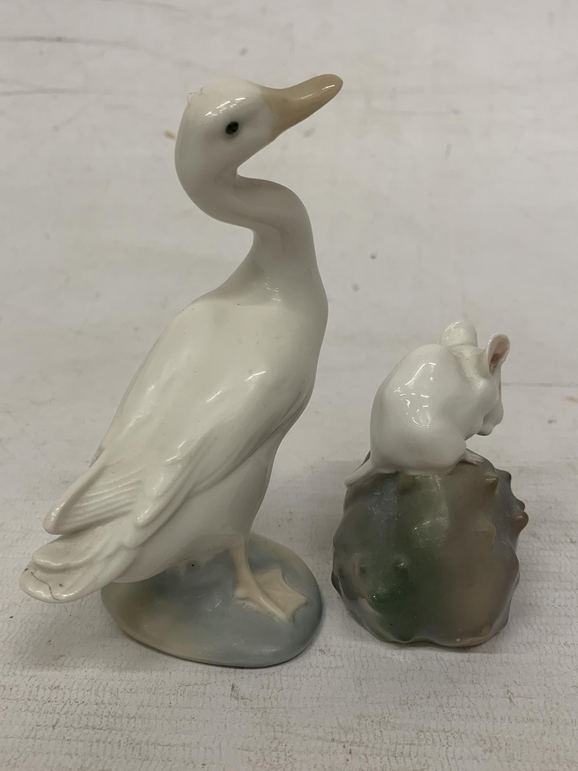 A KAD RINGEN ROYAL COPENHAGEN FIGURE OF A MOUSE ON A CHESTNUT TOGETHER WITH A LLADRO GOOSE - Image 2 of 3