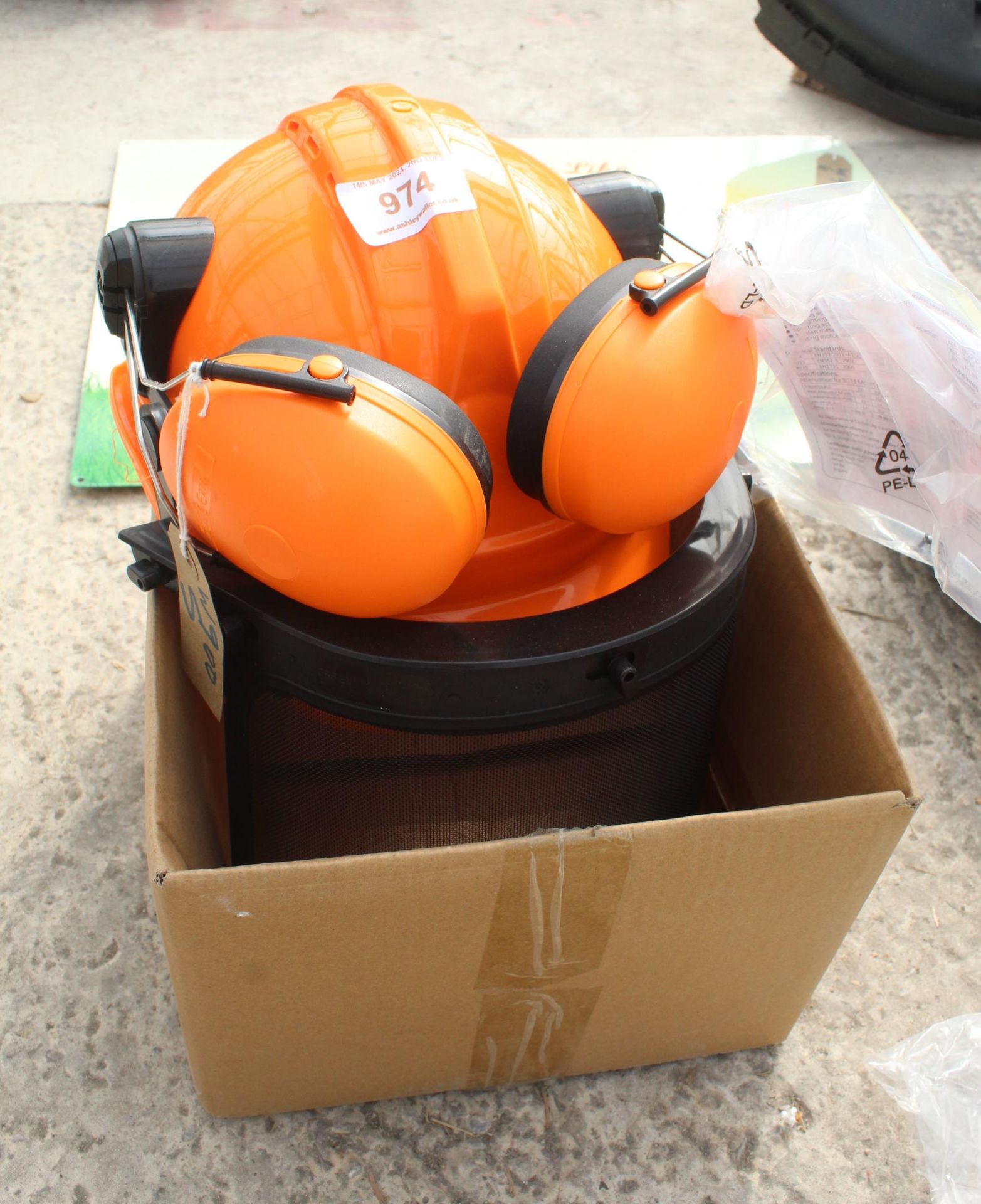 PROFESSIONAL CHAINSAW HELMET NO VAT