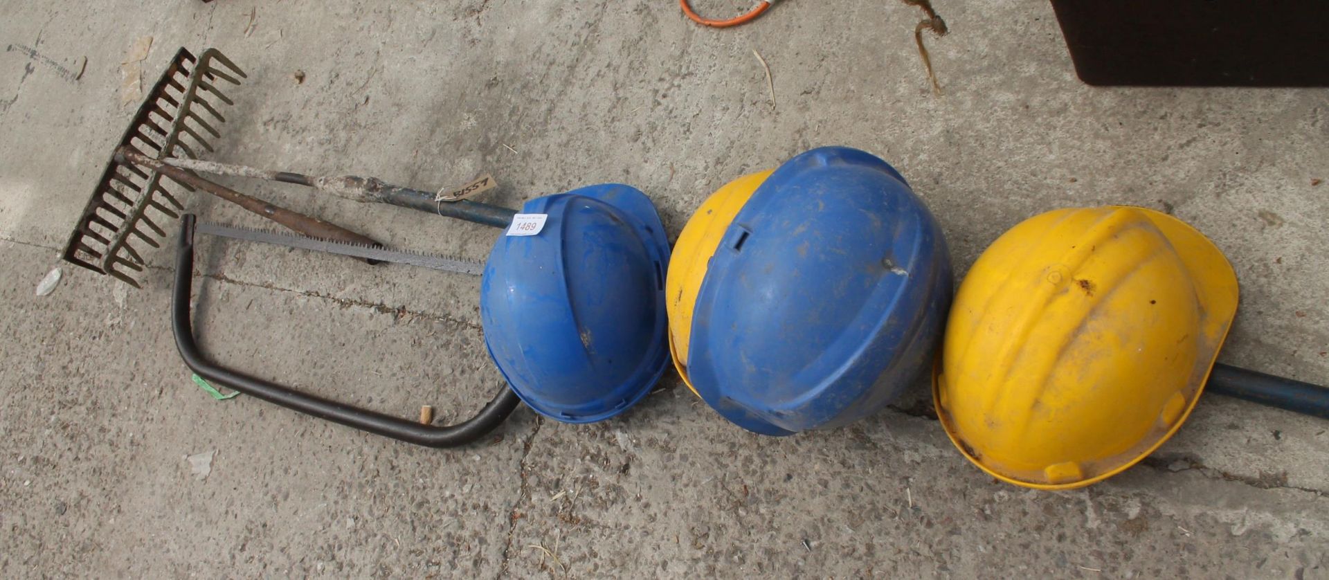 4 SAFETY HATS AND TOOLS + VAT