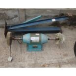WOLF POLISHER AND STAND NO VAT