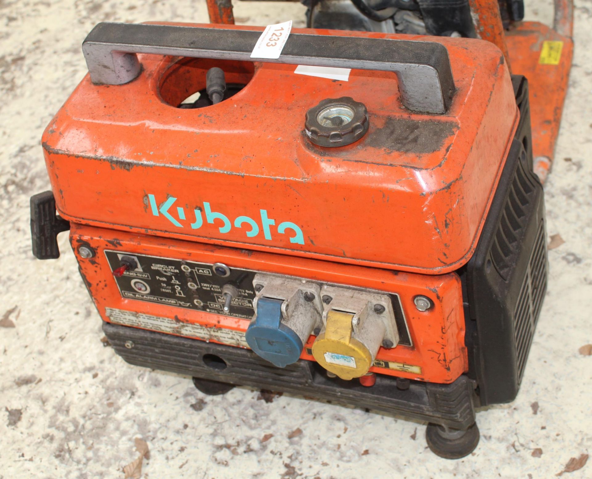 JAPANESE COMPACT GENERATOR IN WORKING ORDER NO VAT