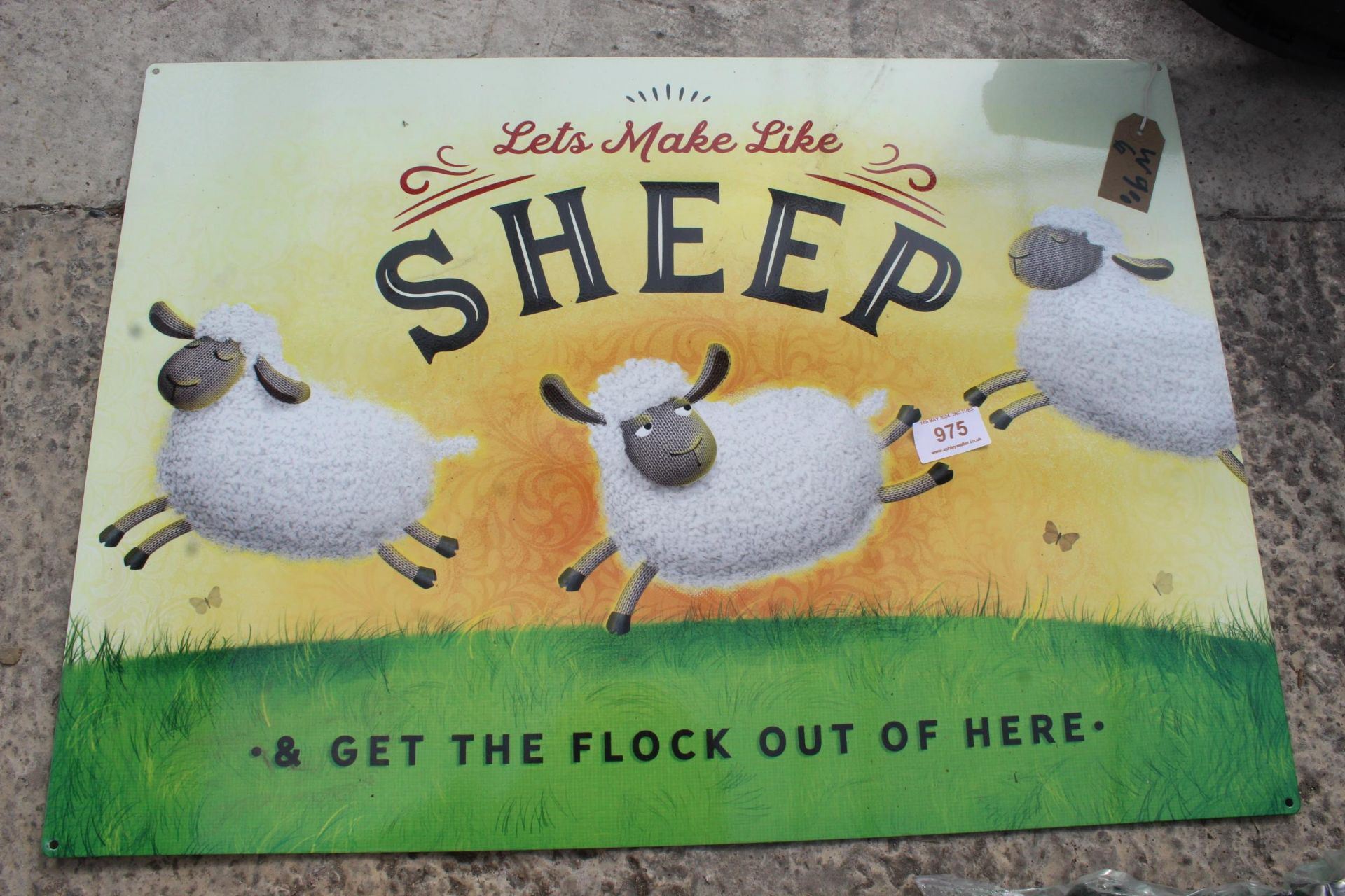 NEW TIN SHEEP SIGN NO VAT