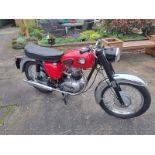 A 1963 BSA 350 MOTORCYCLE - ON A V5C, VENDOR STATES GOOD STARTER AND RUNNER, FROM A PRIVATE