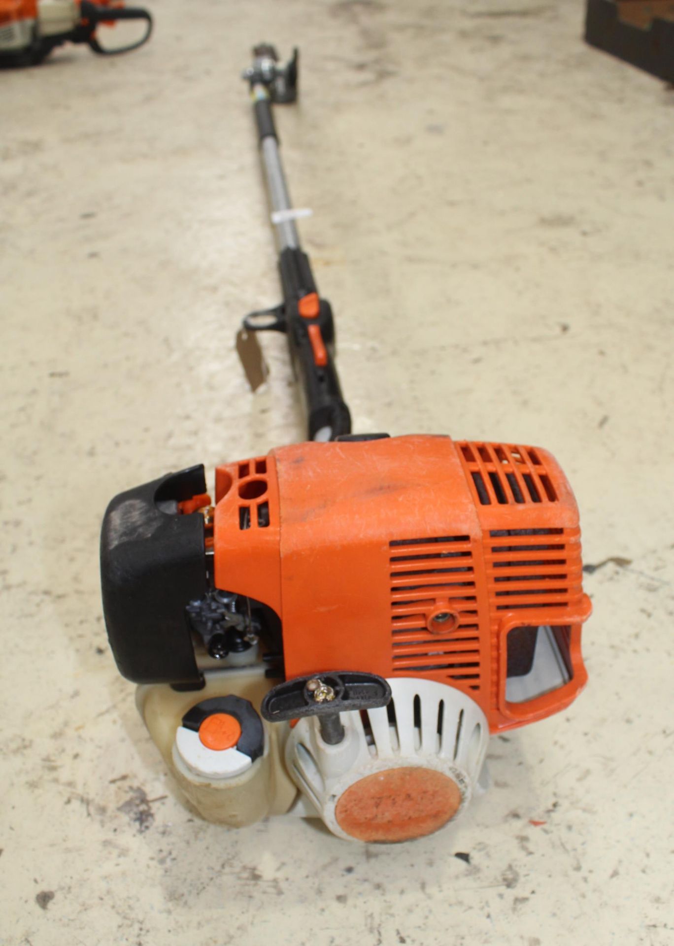 STIHL HL95 POLE HEDGE CUTTER NO VAT - Image 2 of 3