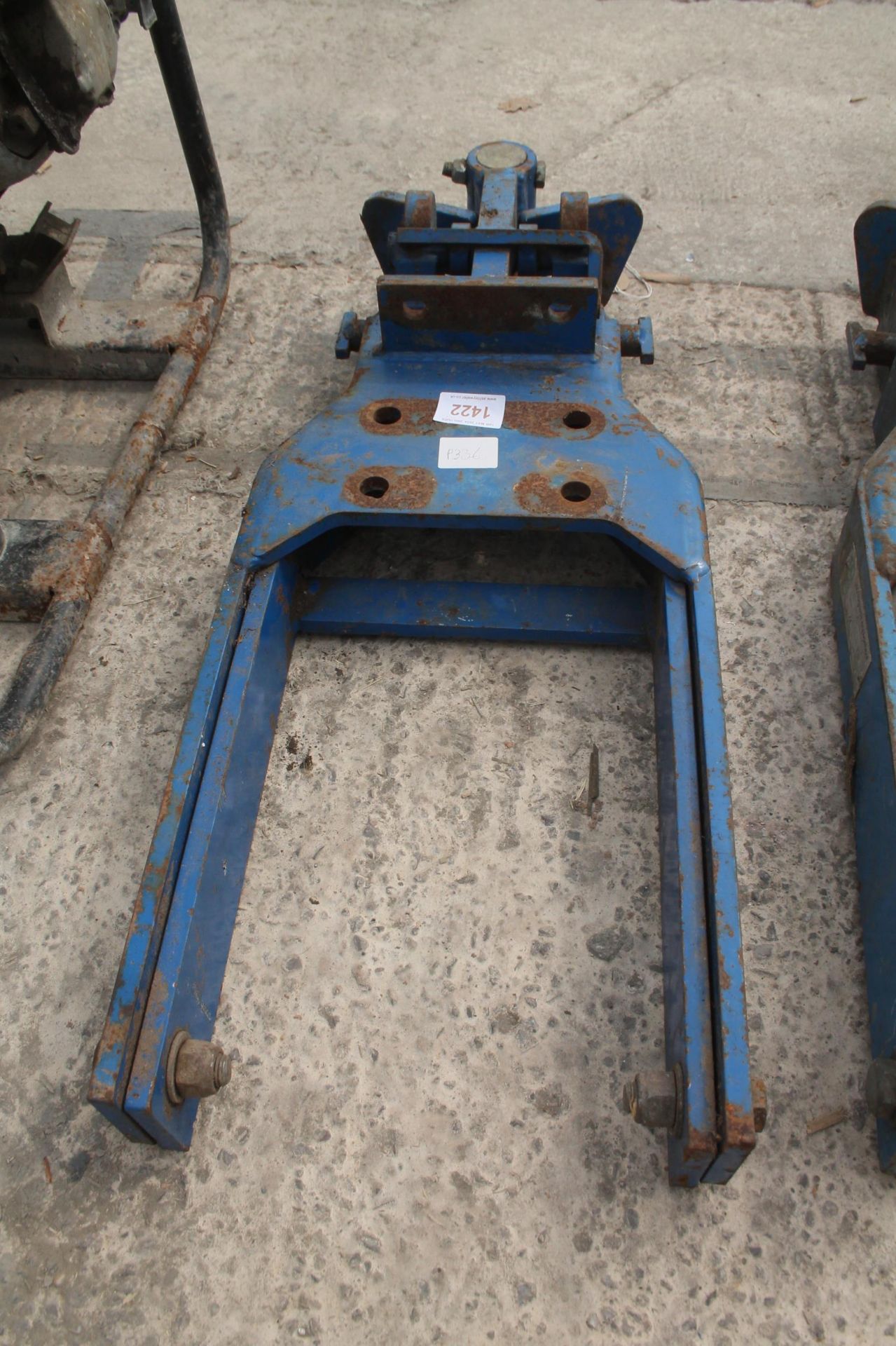 FORD 20 SERIES PICK UP HITCH (1920) IN WORKING ORDER NO VAT - Image 2 of 2