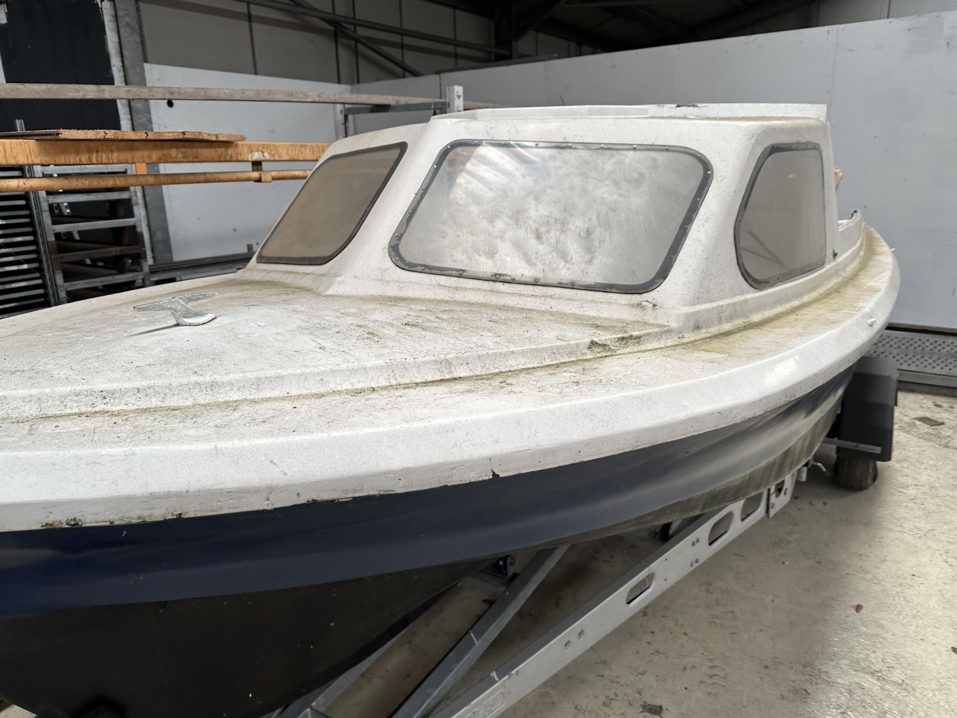 A SHETLAND 535 (MODIFIED)FISHING BOAT WITH EVINRUDE 35 OUTBOARD MOTOR & MERCONTROL WITH A NEW - Image 2 of 11