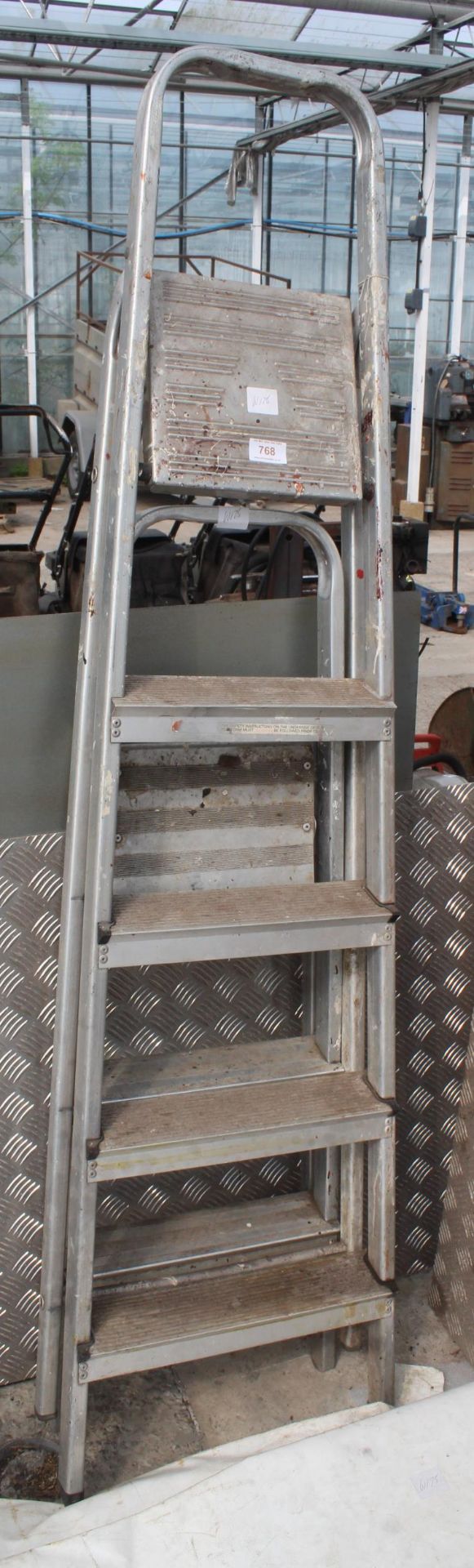 LADDER 5 STEP AND LADDER 3 STEP NO VAT - Bild 2 aus 2