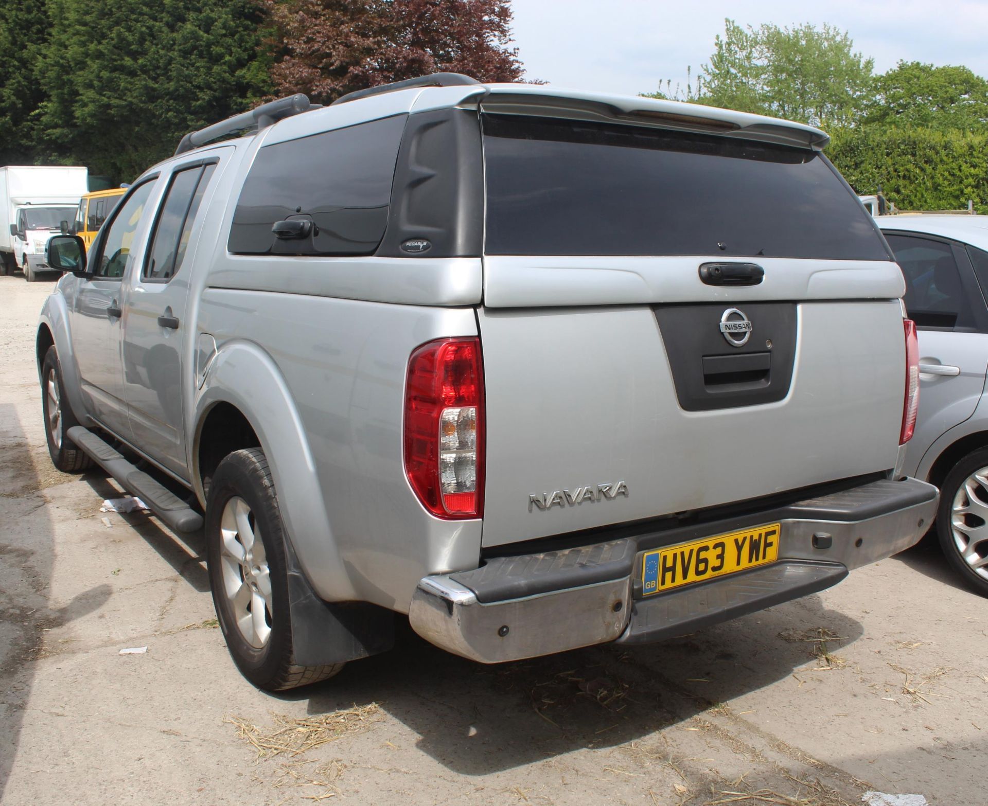 NISSAN NAVARA DCI HV63YWF FIRST REG 31/10/13 118000 MILES MOT 18/12/24 FULL SERVICE HISTORY NO VAT - Image 3 of 3