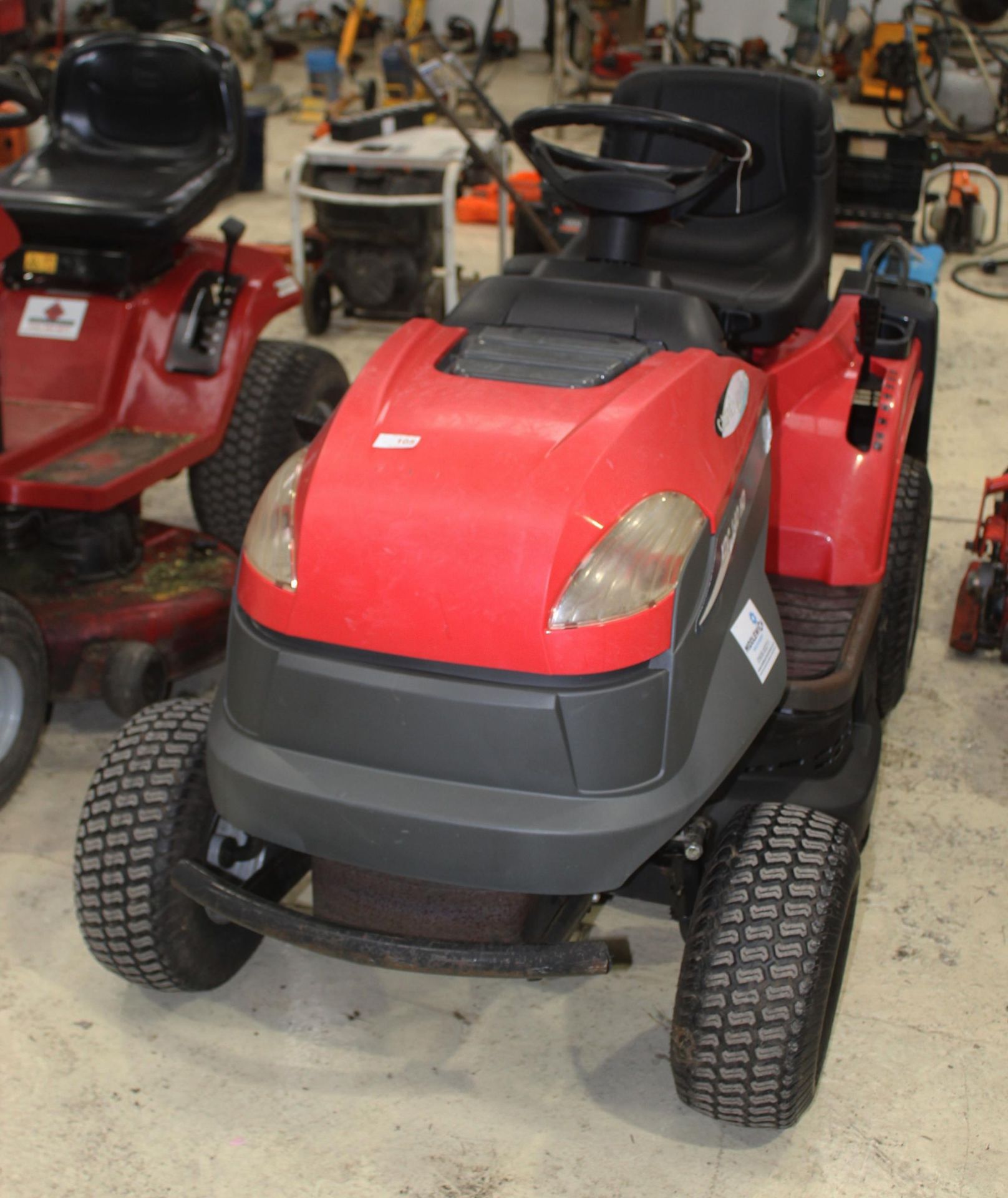 CASTLE GARDEN VPC 140 HD RIDE ON MOWER IN WORKING ORDER NO VAT - Image 4 of 4