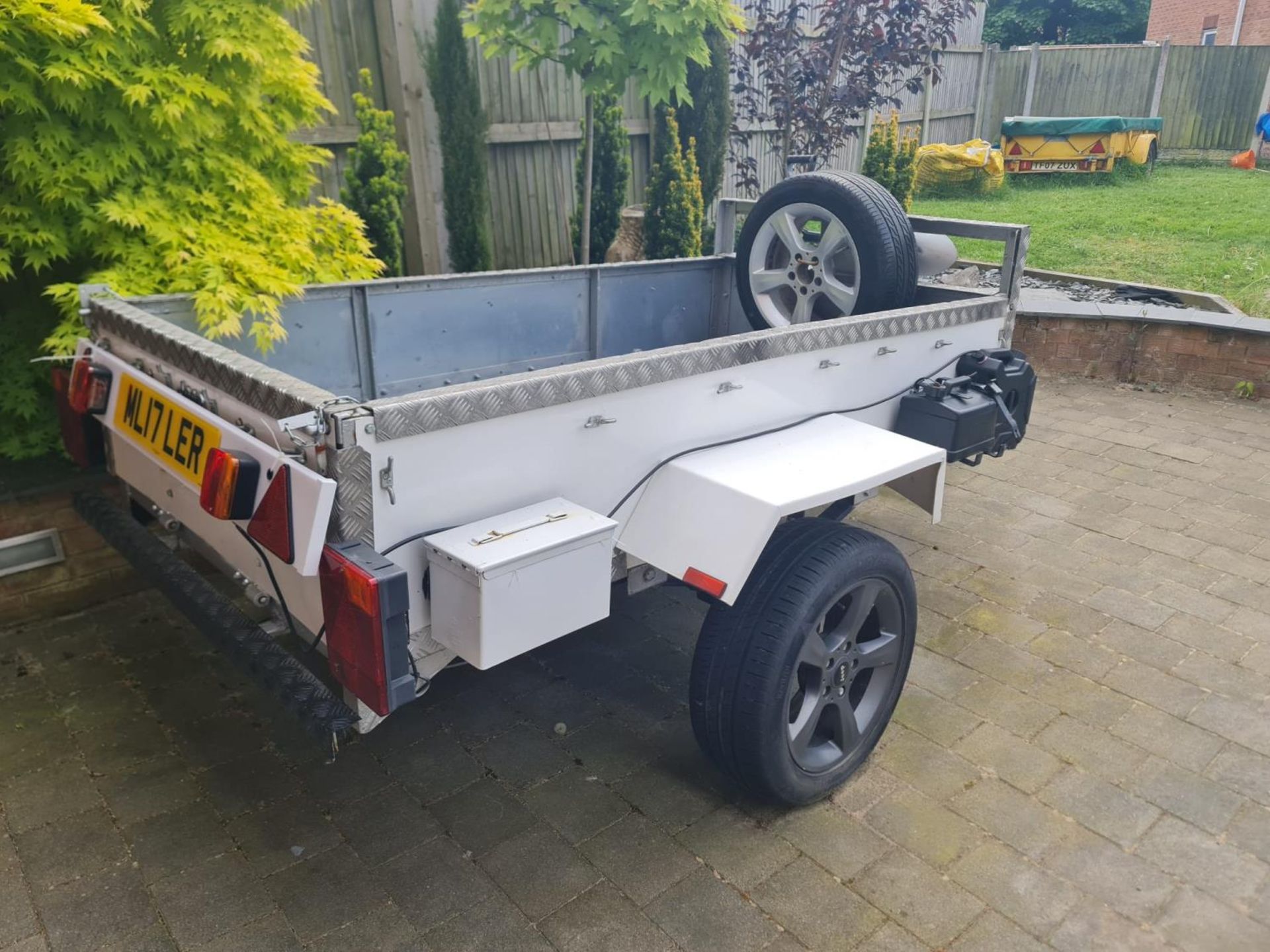 A CAR TRAILER 325cm x 179cm NO VAT - Image 4 of 6