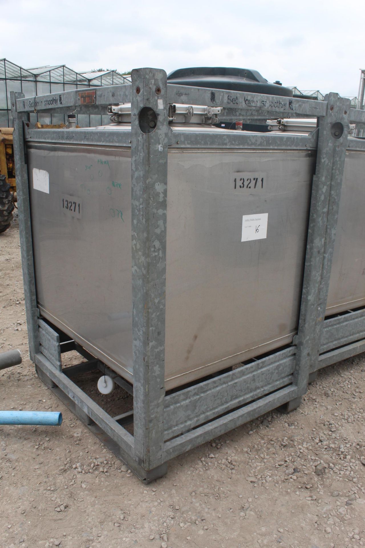 STAINLESS STEEL PALLET TANK + VAT - Image 2 of 2