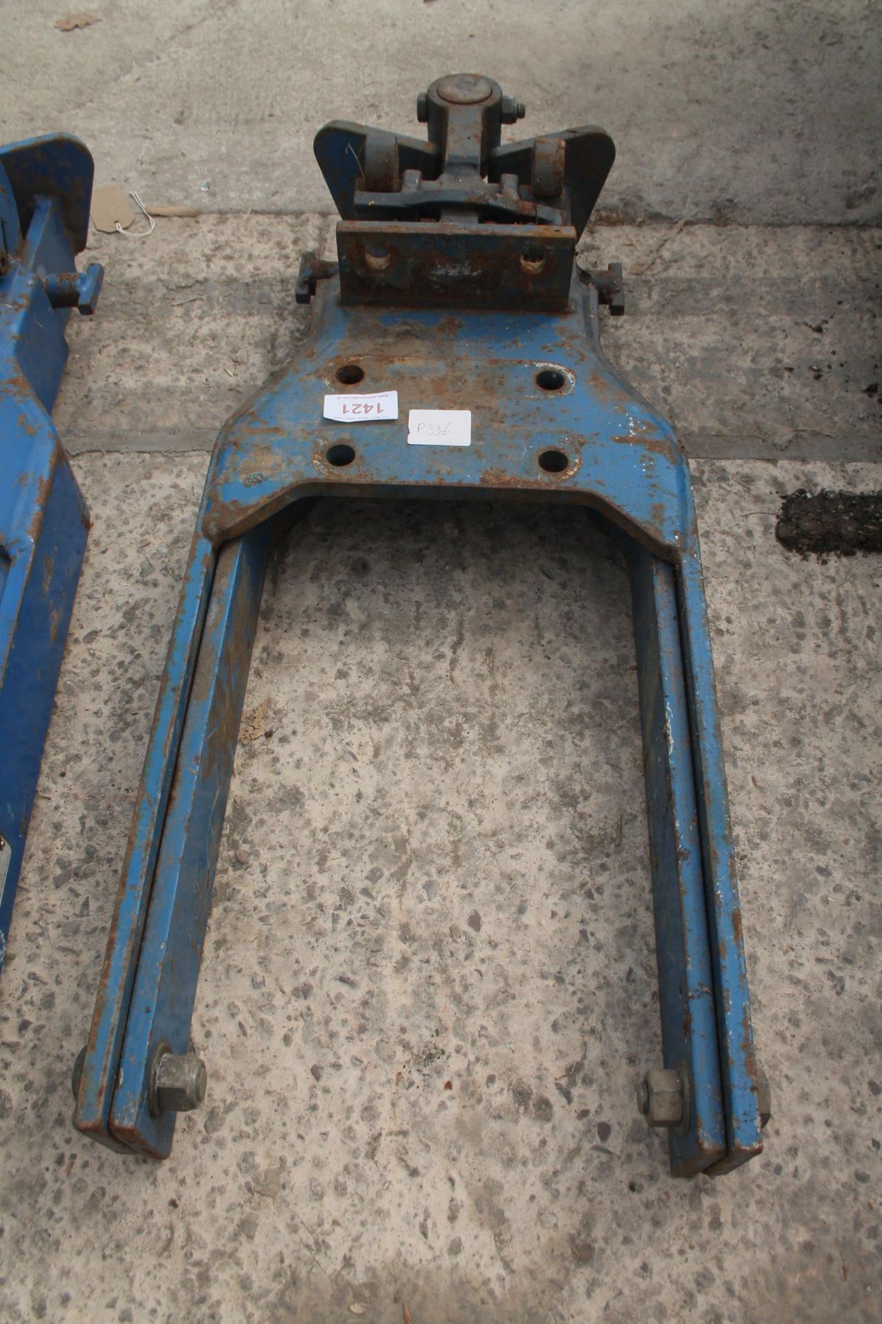 FORD 20 SERIES PICK UP HITCH (1920) IN WORKING ORDER NO VAT - Image 2 of 2