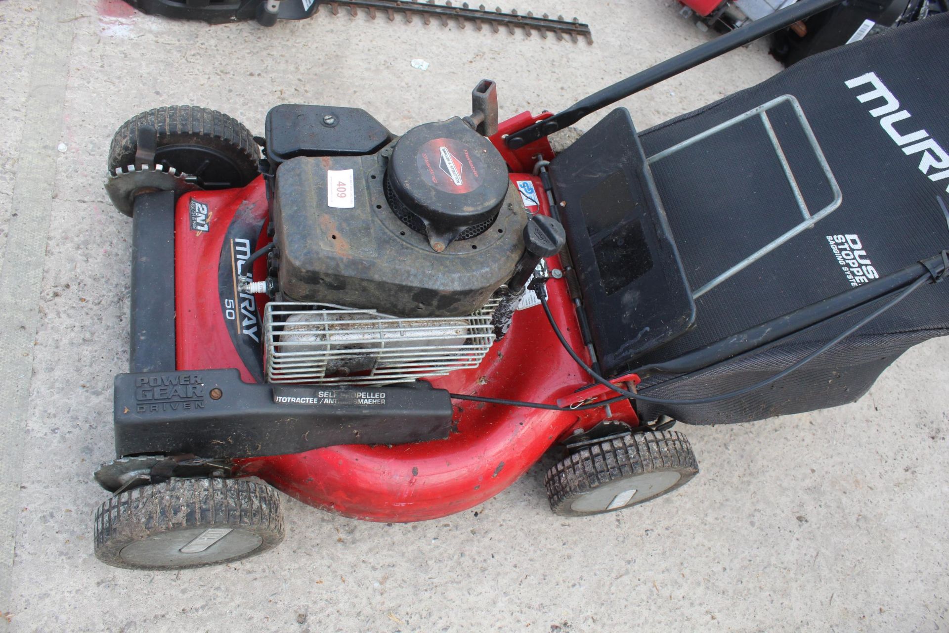 MURRAY B&S LAWN MOWER NO VAT - Image 2 of 2