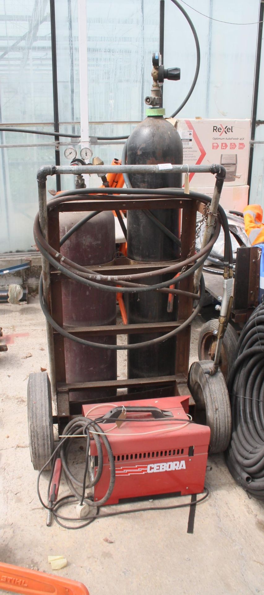 OXYGEN ACETYLENE CUTTING SET WITH TROLLEY IN WORKING ORDER + VAT