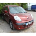 A RED 5DR RENULT KANGOO 16V PETROL AUTO EXPRESSION, FIRST REGISTERED IN SEPTEMBER 2012 WITH AN MOT