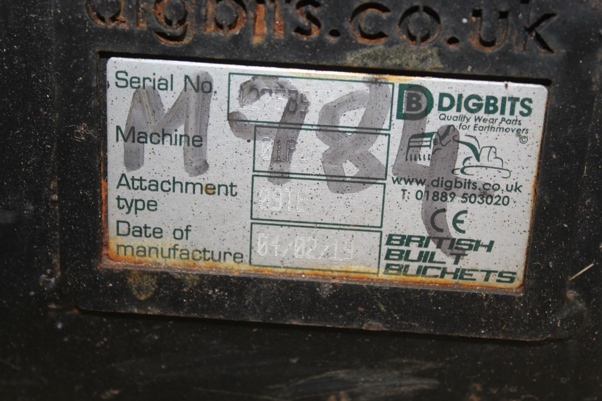 MINI DIGGER BUCKET NO VAT - Image 3 of 4