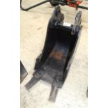 MINI DIGGER BUCKET NO VAT