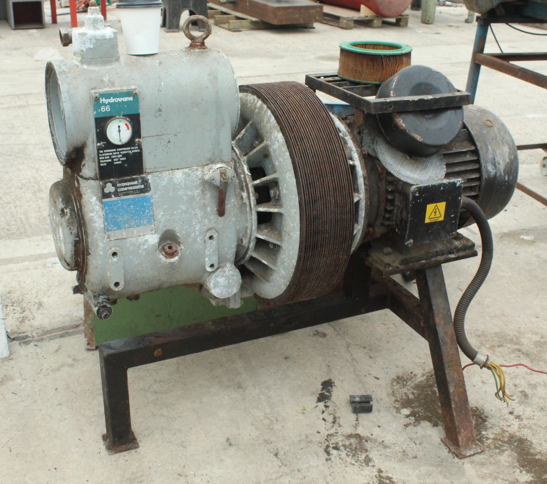 HYDROVANE 66 3 PHASE COMPRESSOR IN WORKING ORDER NO VAT