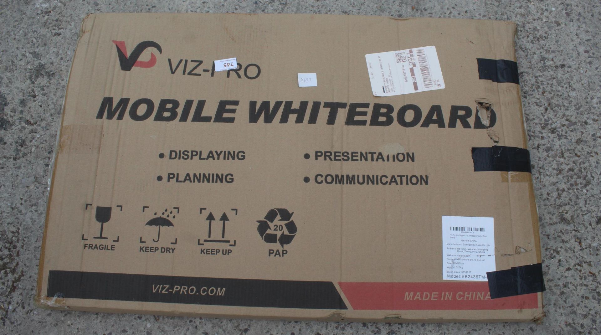 WHITE BOARD NO VAT