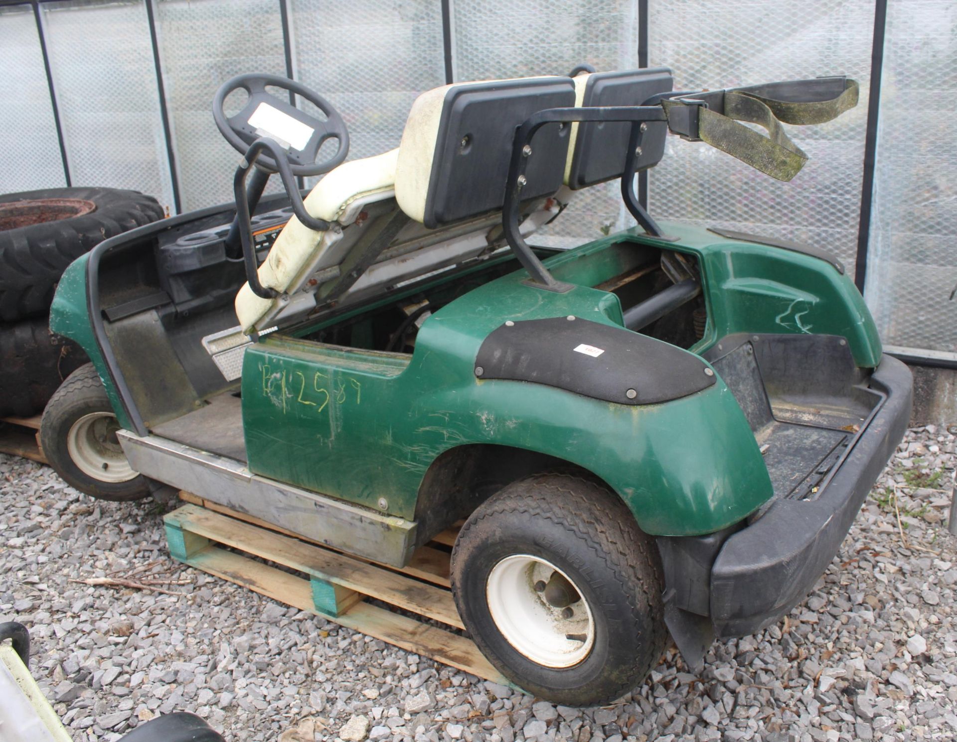 GOLF BUGGY YAMAHA FOR SPARES NO VAT