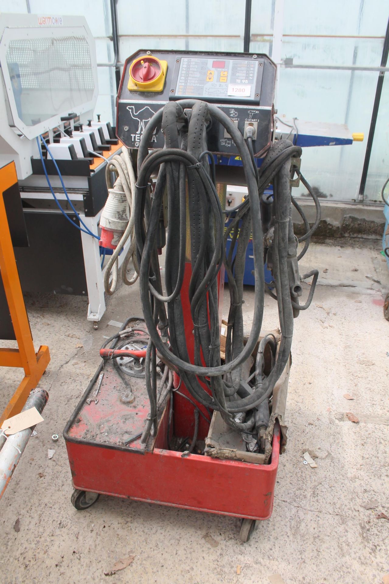 TECNA SPOT WELDER NO VAT - Image 2 of 2